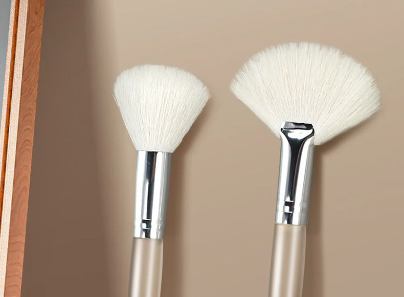 Facial Cleanser Brush Soft Face Massage Fan Wash Brush Pore Cleanning Exfoliating Beauty Face Mask Brush Portable Skin Care Tool Eagle Beacon