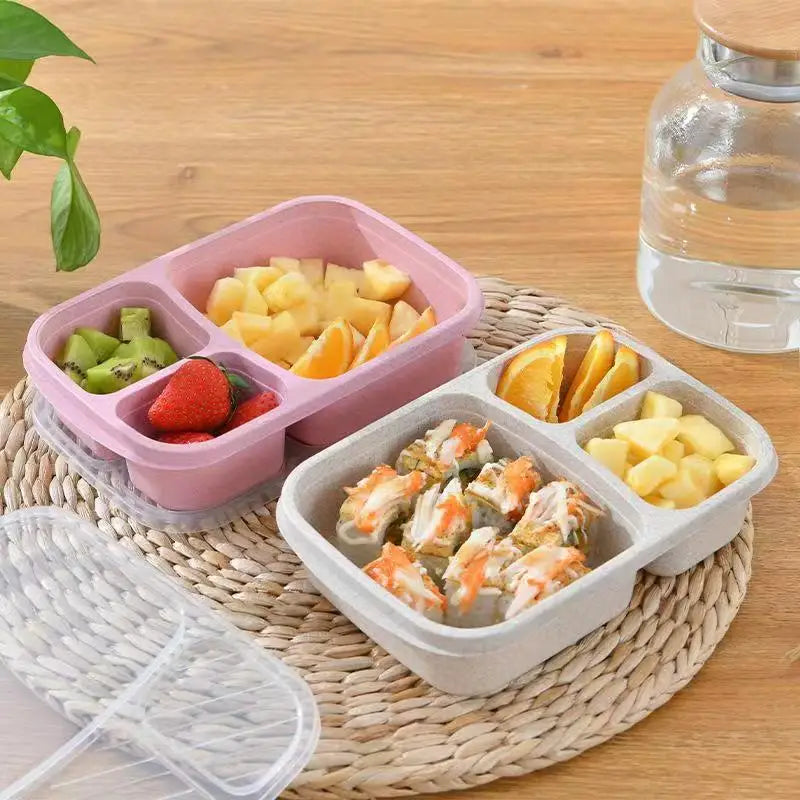 Square lunch box can be heated in the microwave. An environmentally friendly lunch box for meals. Eagle Aerie