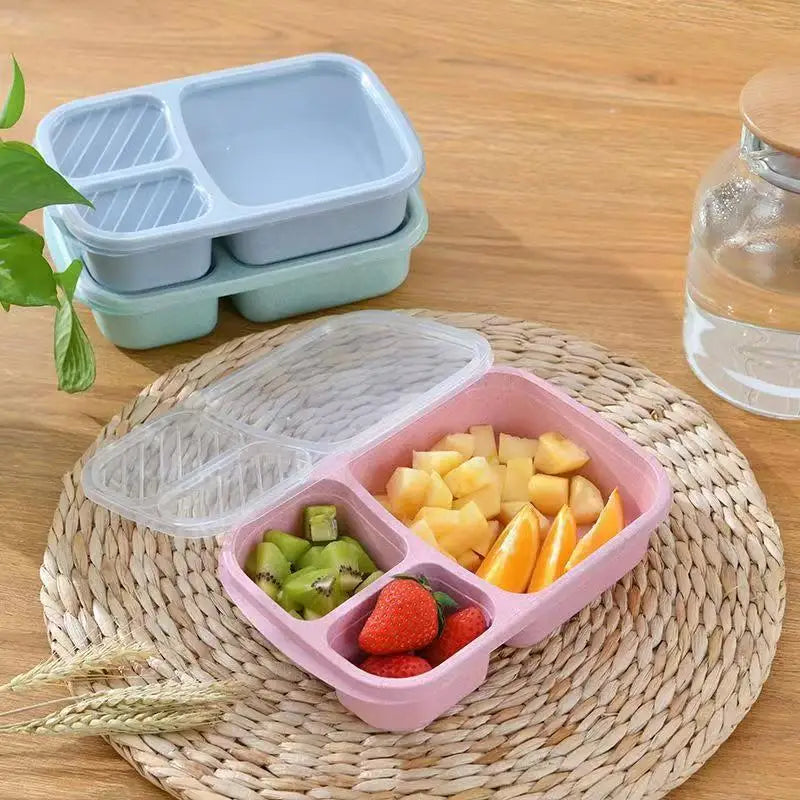 Square lunch box can be heated in the microwave. An environmentally friendly lunch box for meals. Eagle Aerie